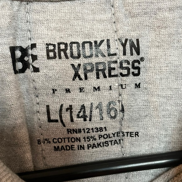 Brooklyn Xpress Casual TSHIRT With Black And Silver Accents Size Large 14/16 EUC - Picture 3 of 7